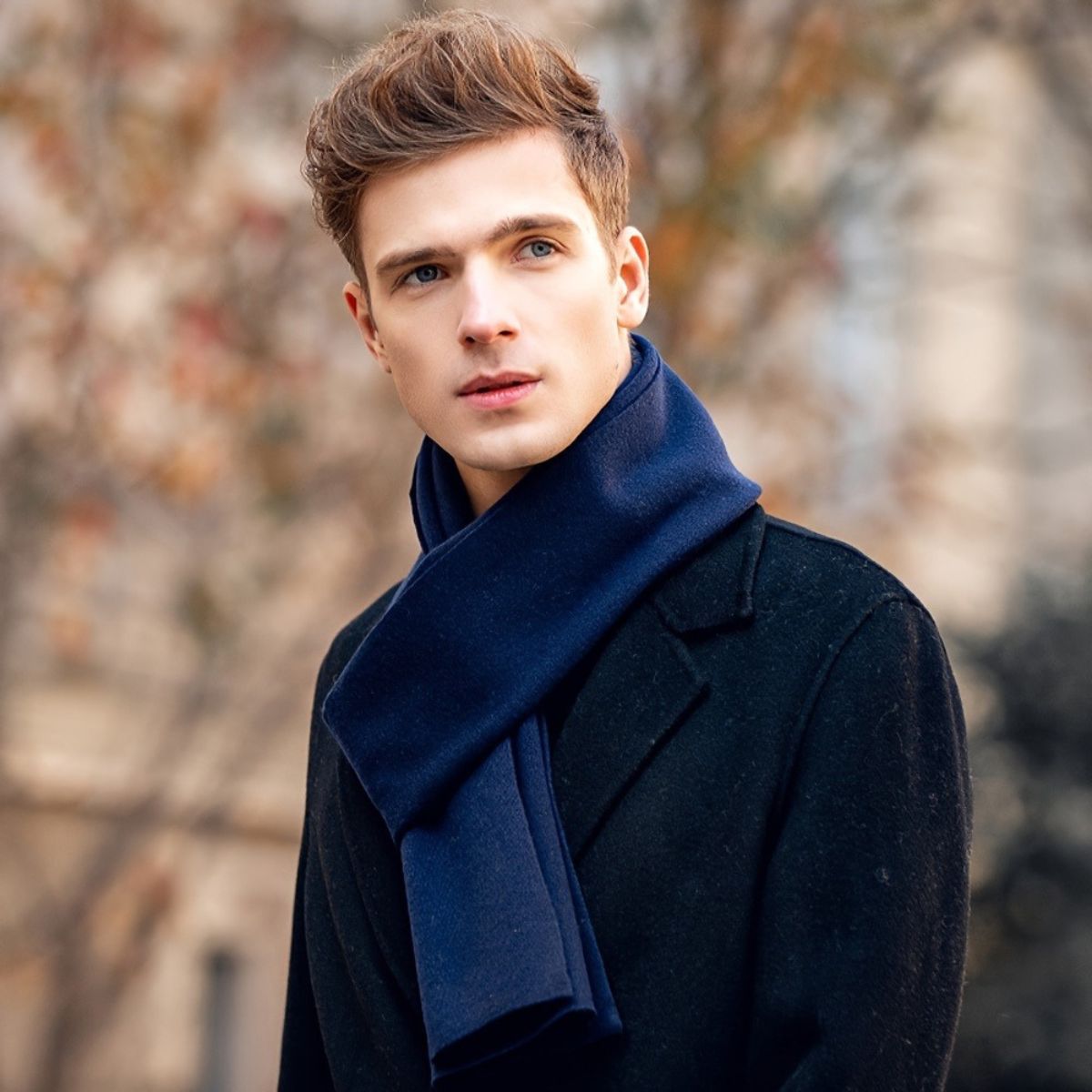 The Montmartre Cashmere Merino Scarf for Men - Navy Blue