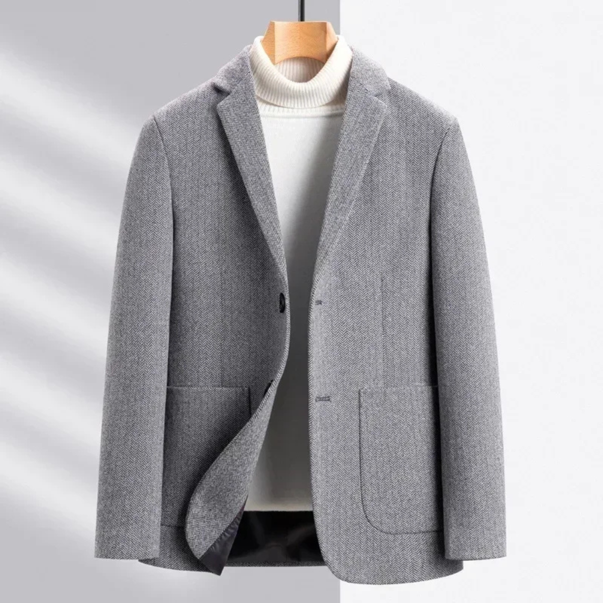 The Rivercrest Men’s Wool Single Breasted Blazer Suit