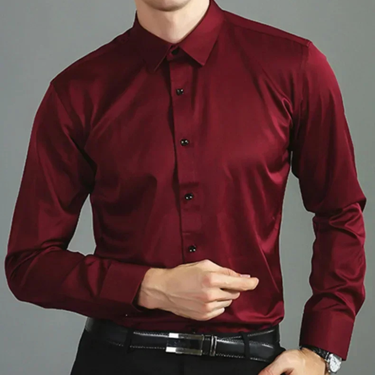 The Montwood Men’s Elegant Slim Fit Button Up Dress Shirt
