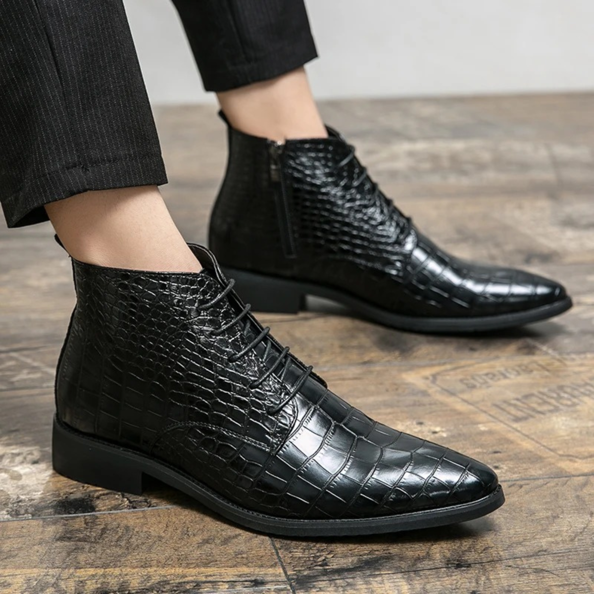 The Stromboli Men’s Crocodile Pattern Leather Ankle Boots - Black
