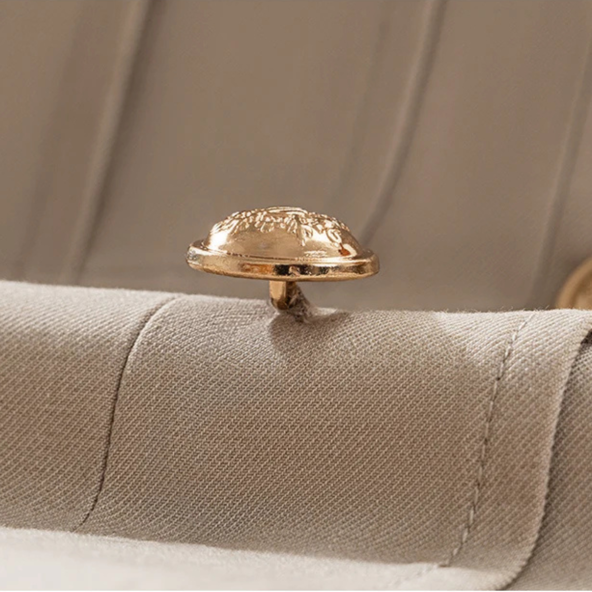 The Sirmione Men’s Classic Fit Multi Pocket 2 Piece Business Suit Set