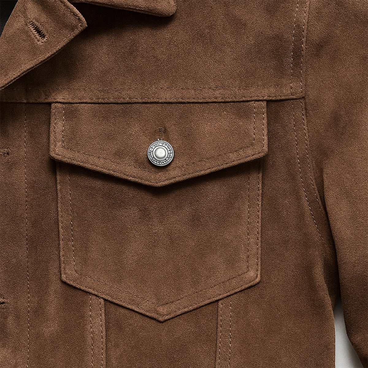 The Vintage Suede Cargo Jacket for Men — Lightweight Outdoor Style