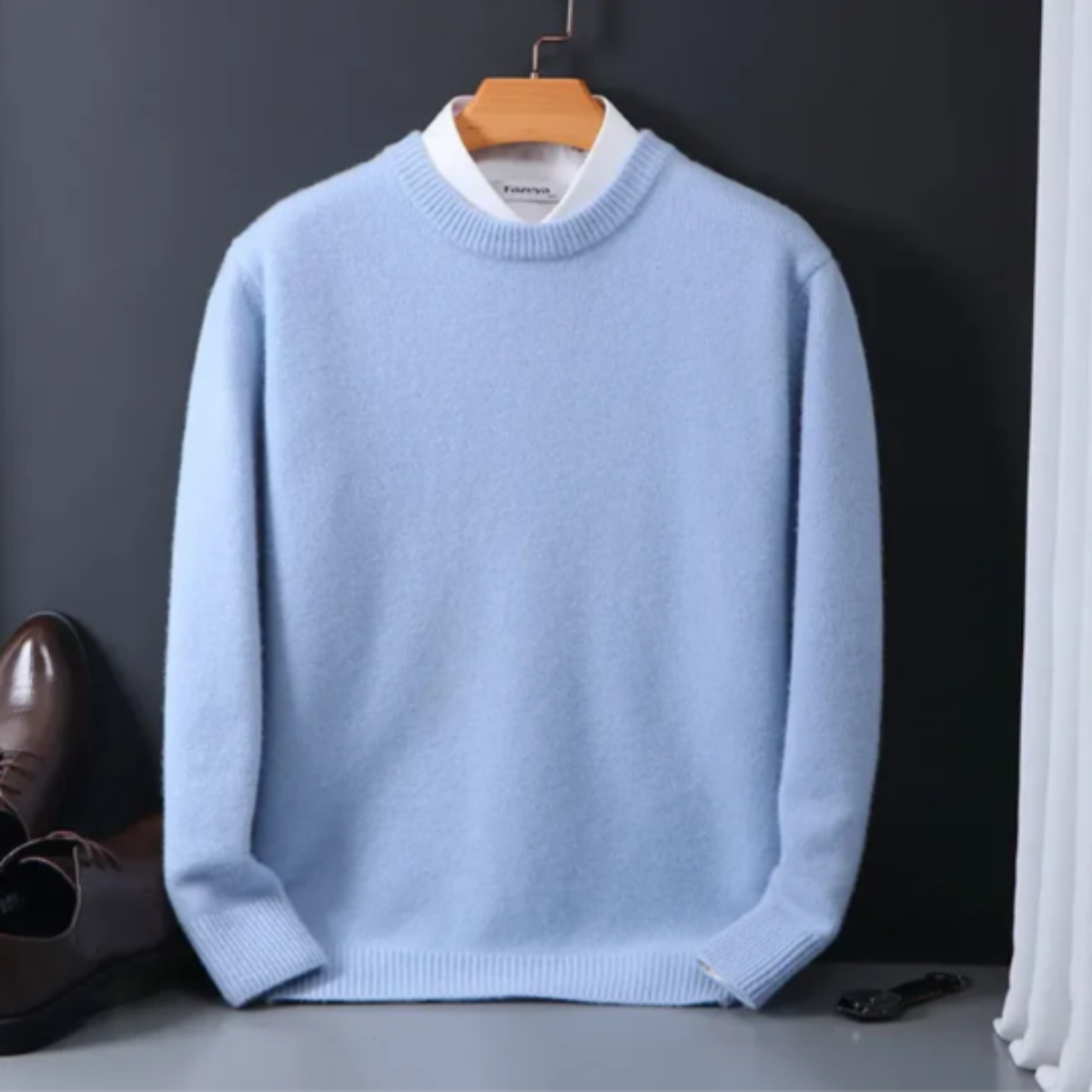 The Prescott Men’s Classic Cashmere Crew Neck Sweater