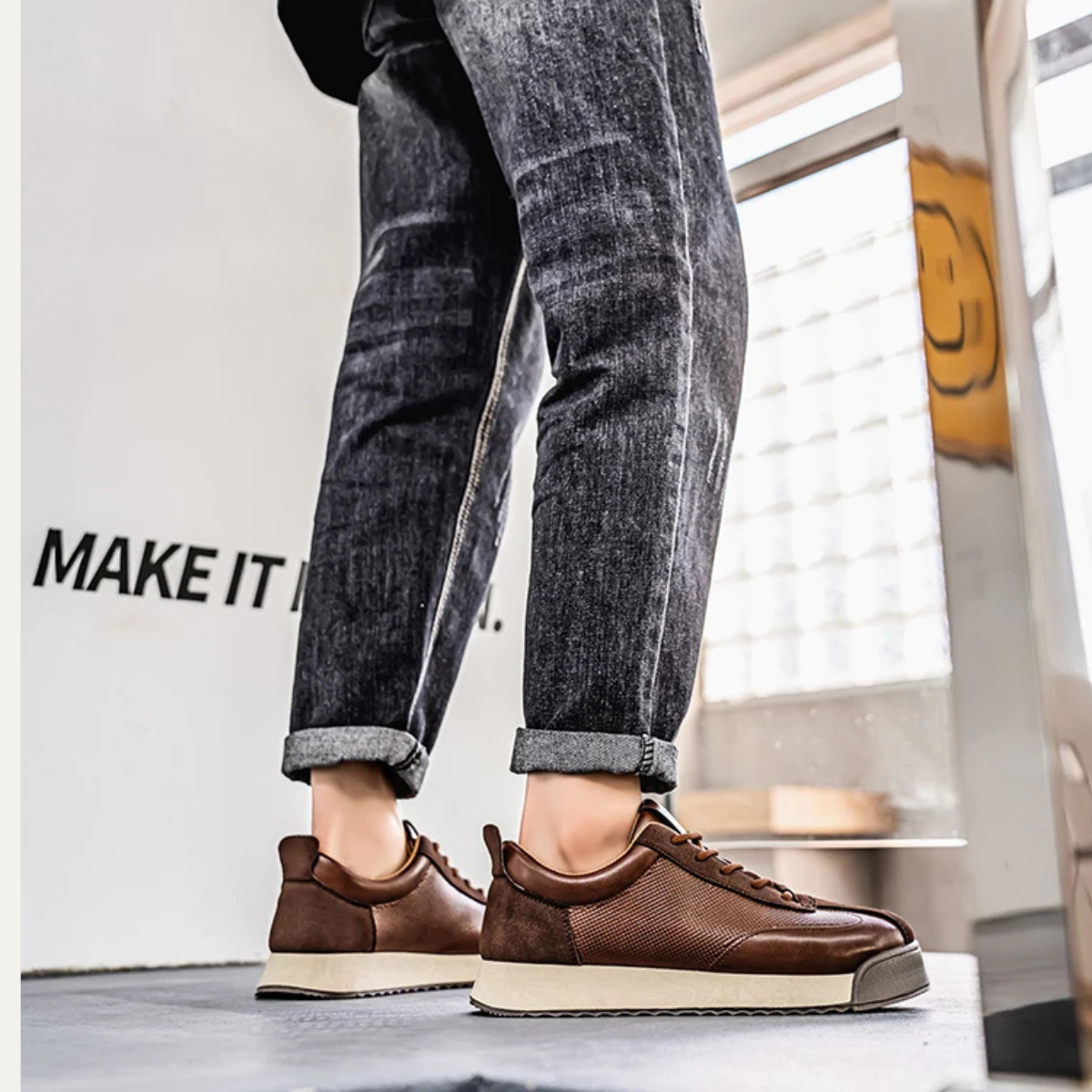 The Woodmere Men’s Retro Leather Casual Comfort Lace Up Shoes