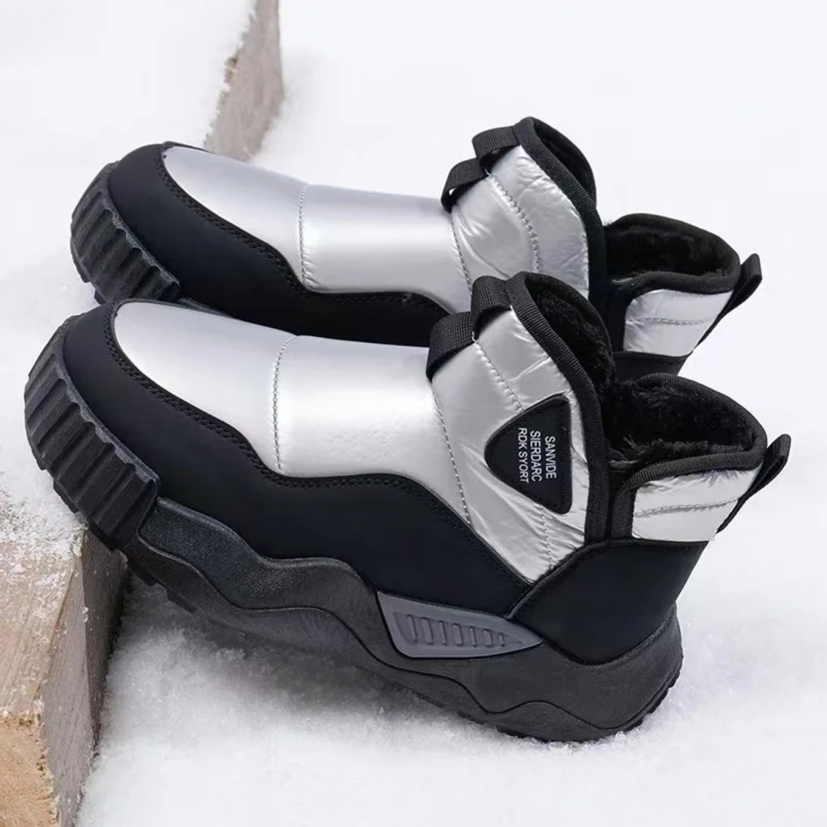 The Ironwood Hill Men’s Insulated Anti Slip Snow Boots