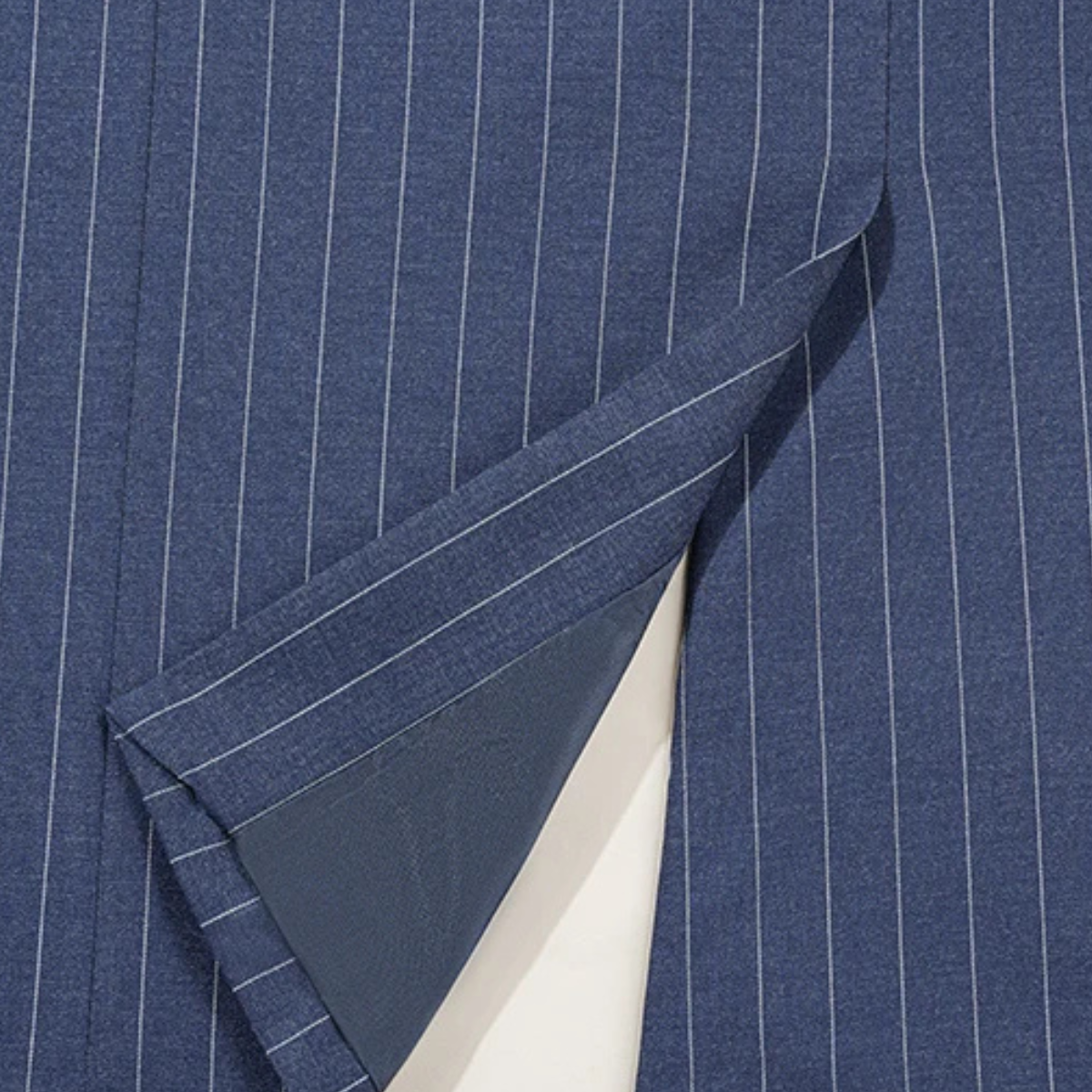 The Belleford Men’s Classic Pinstripe Suit – Elegant Double Breasted 2 Piece