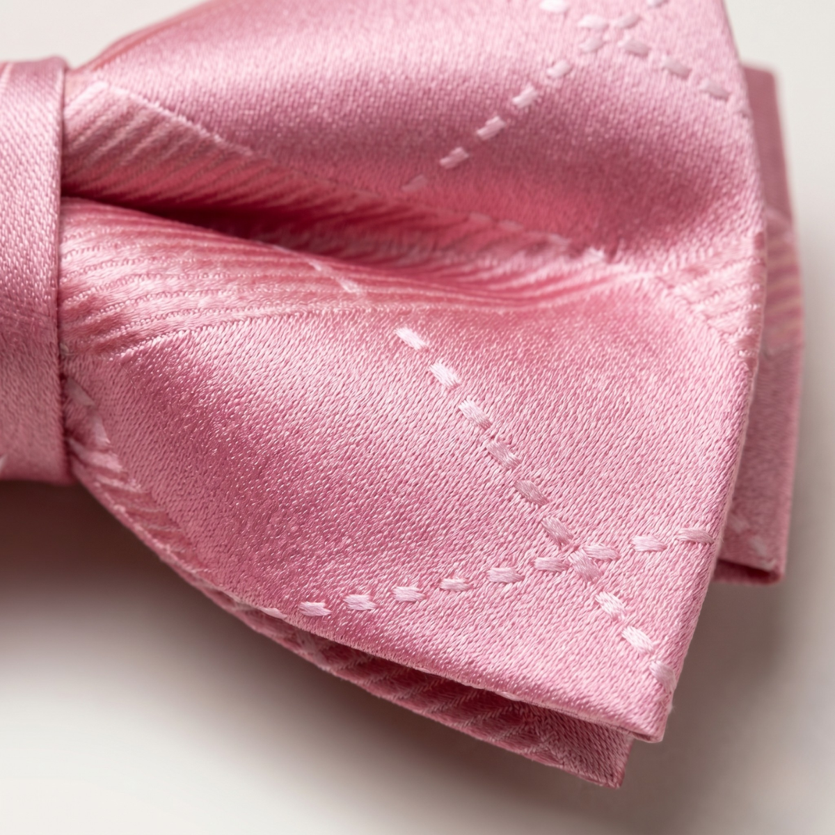 The Ashbury Men’s Bow Tie with Pocket Square & Cufflinks Set – Pink