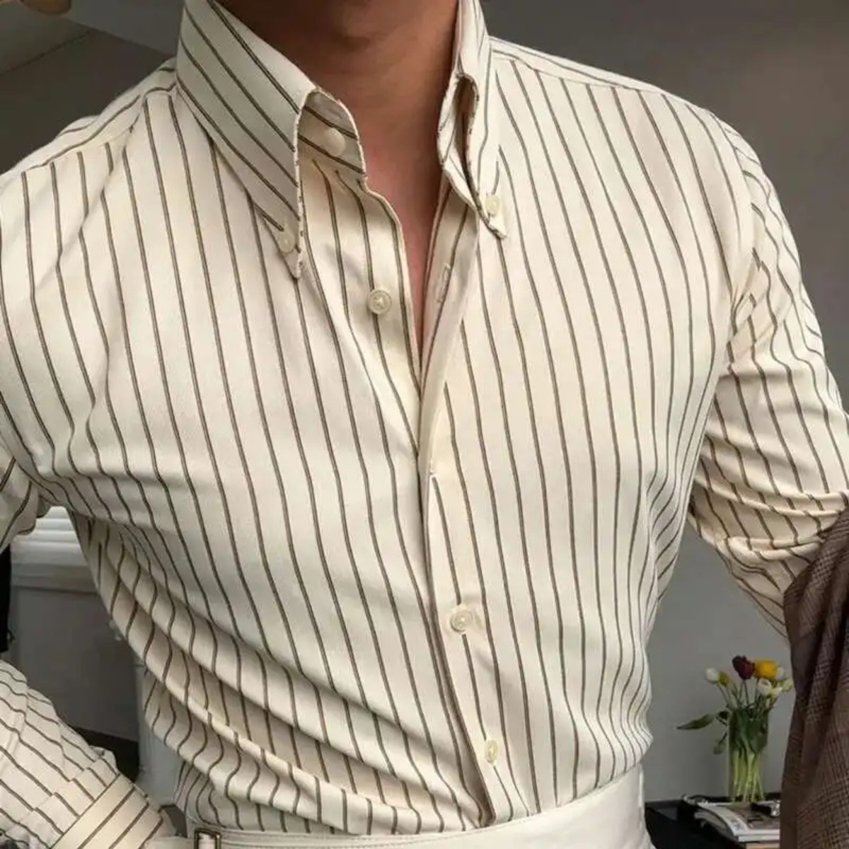 The Moltrasio Men’s Contrast Stripe Business Shirt