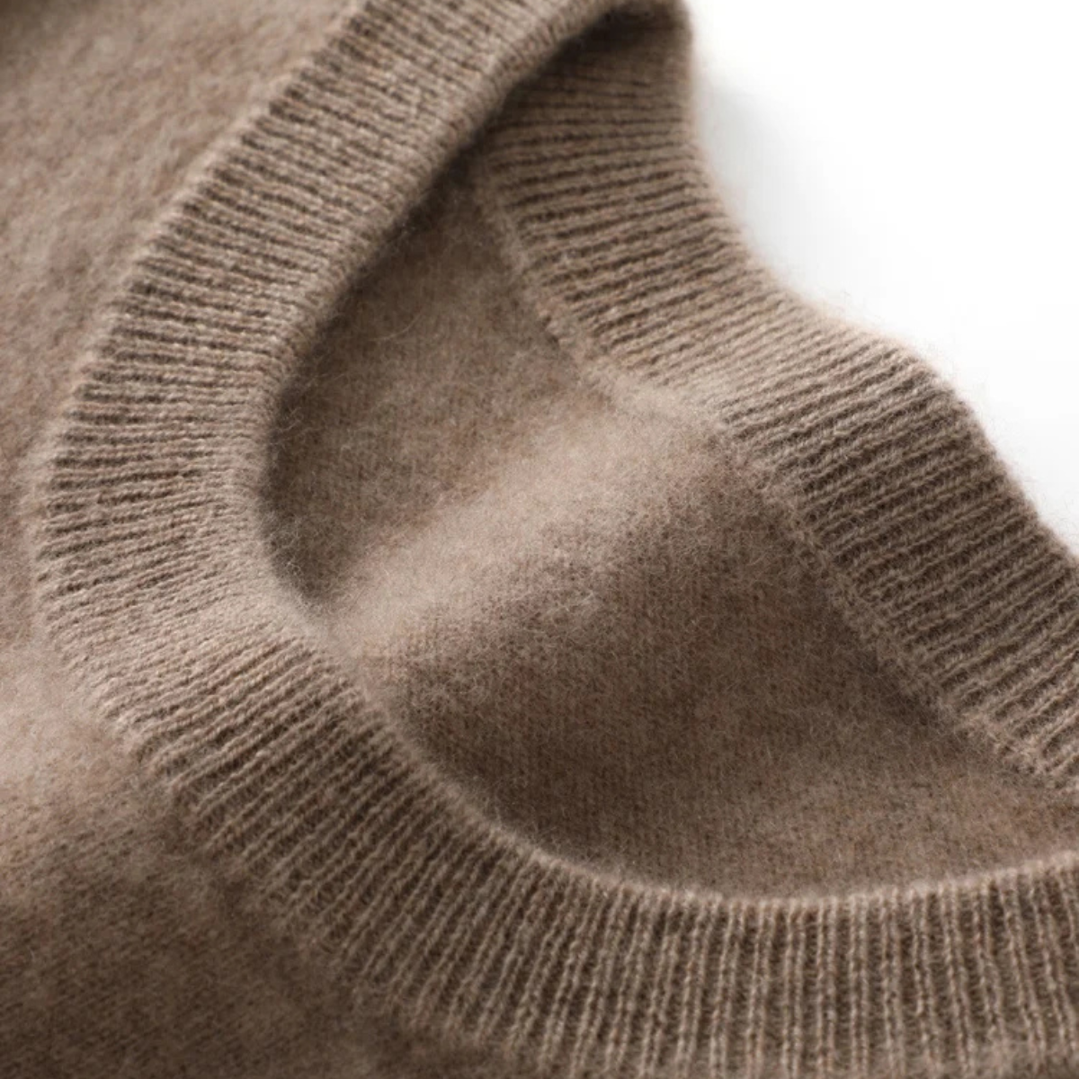 The Cascais Men’s Trendy Merino Wool O Neck Winter Sweater