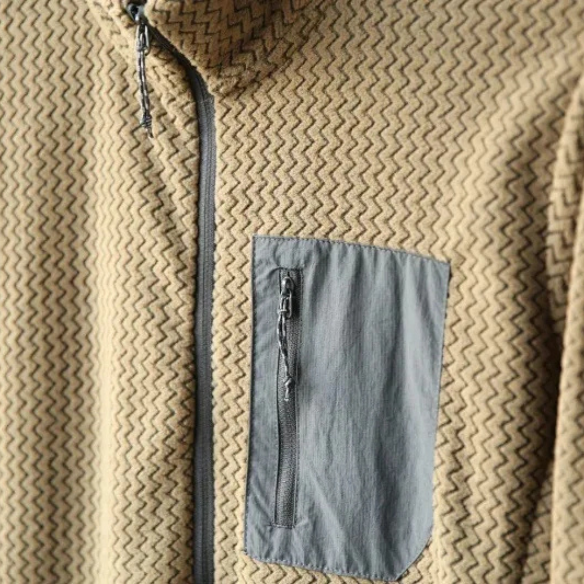 The Kingsport Men’s Thick Waffle Knit Fleece Half Zip Sweater