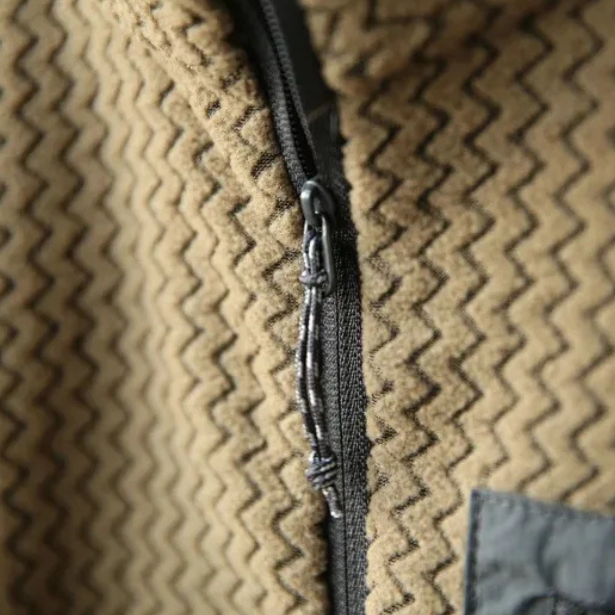 The Kingsport Men’s Thick Waffle Knit Fleece Half Zip Sweater