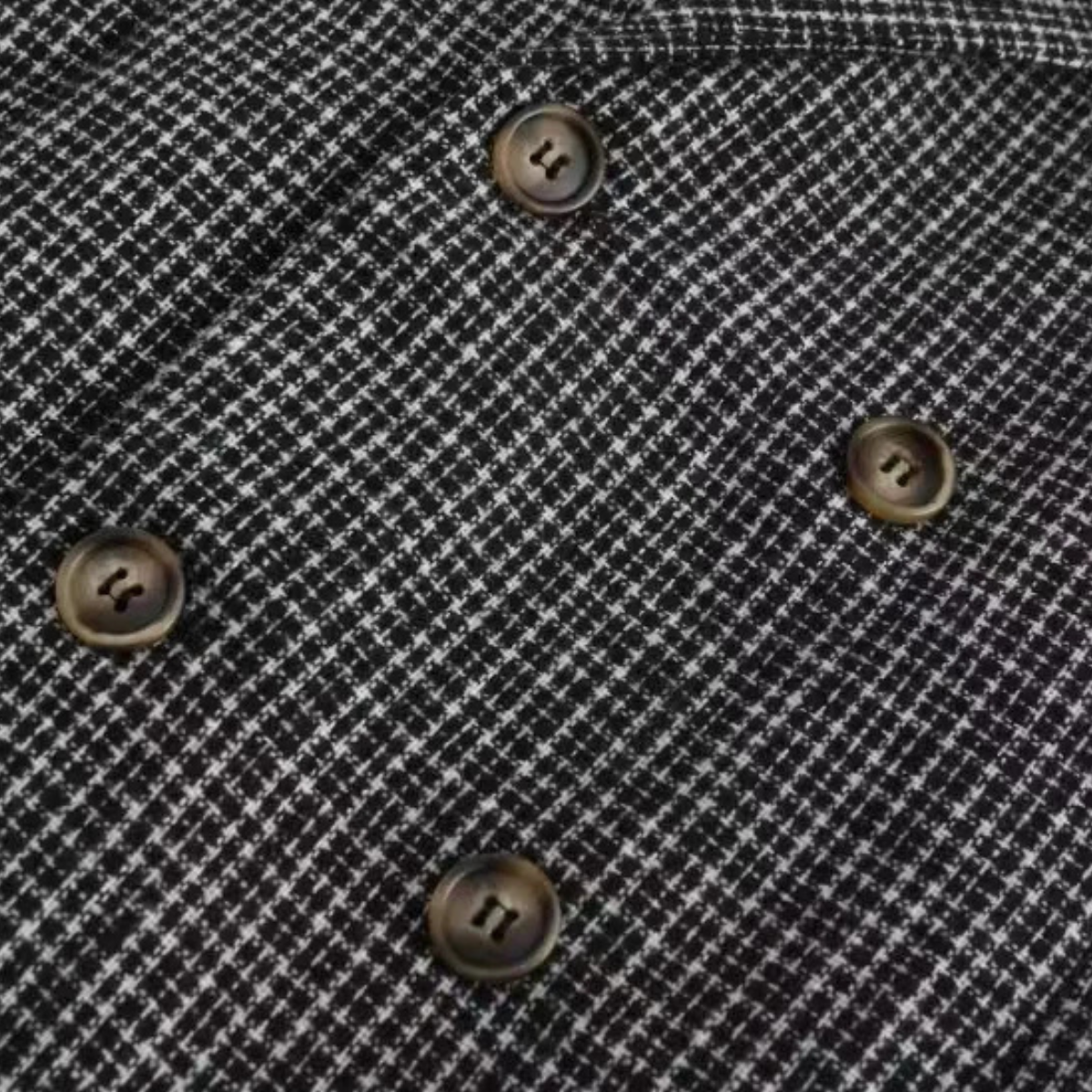 The Wellington Ridge Men’s Slim Fit Double Breasted Houndstooth Tweed Blazer