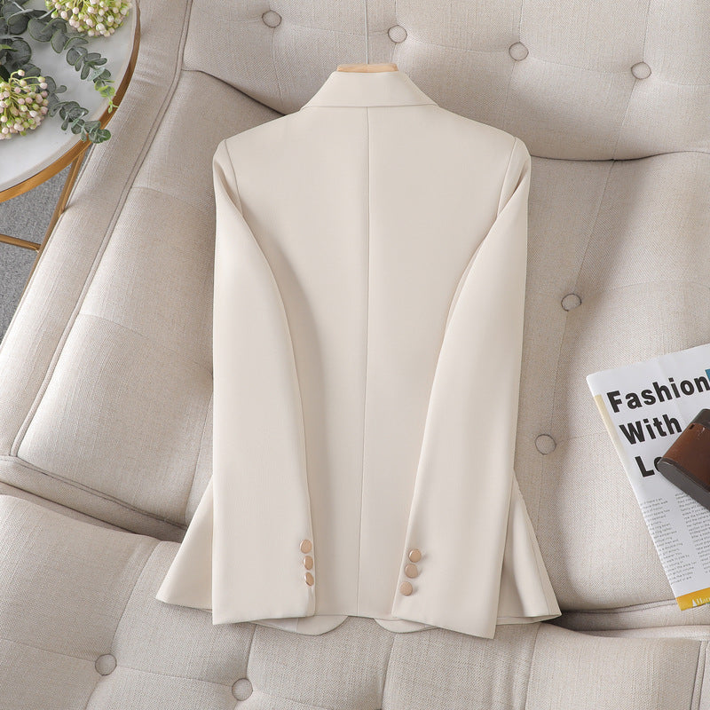 Women's Professional Blazer with Modern Cut