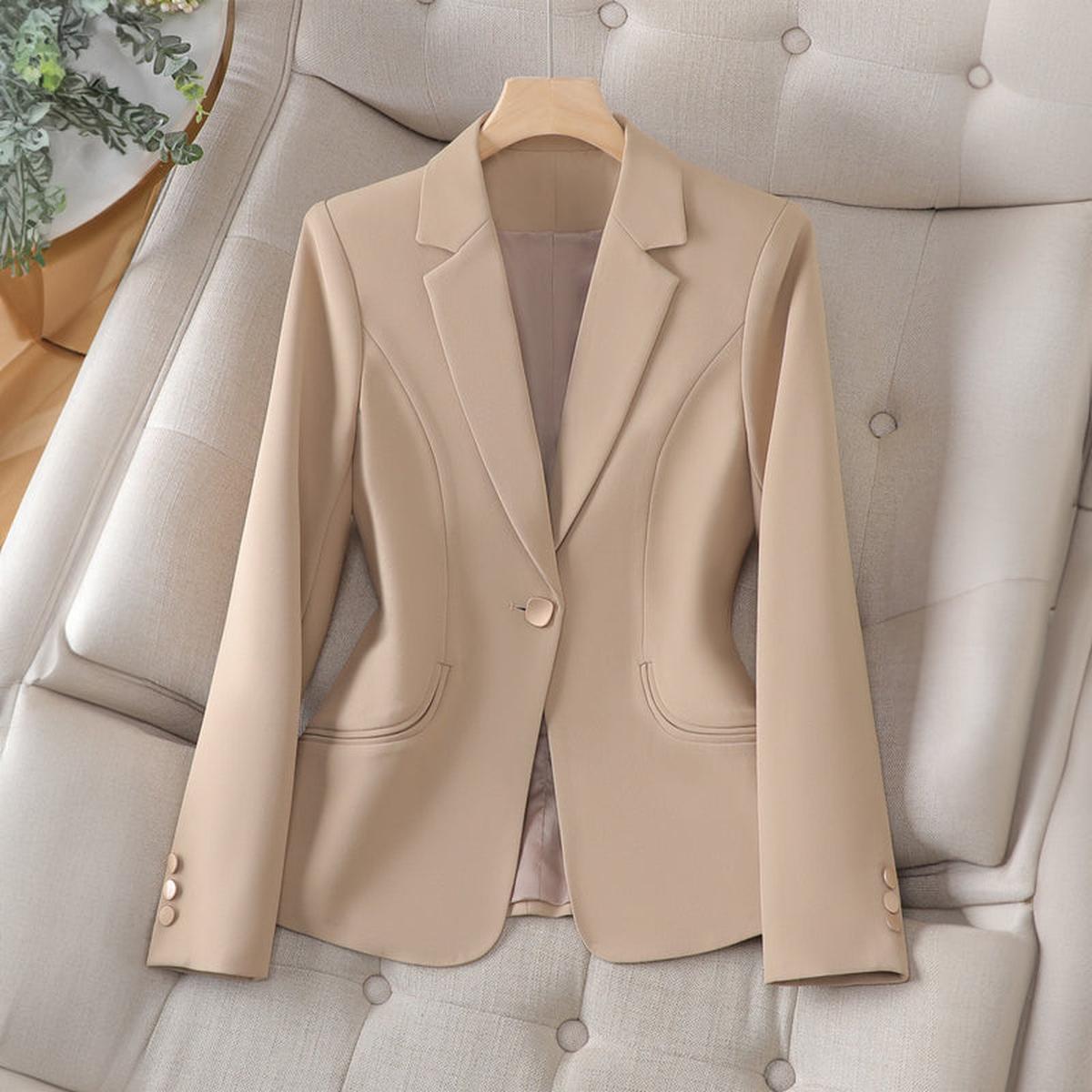 Women's Streamlined Single Row Blazer