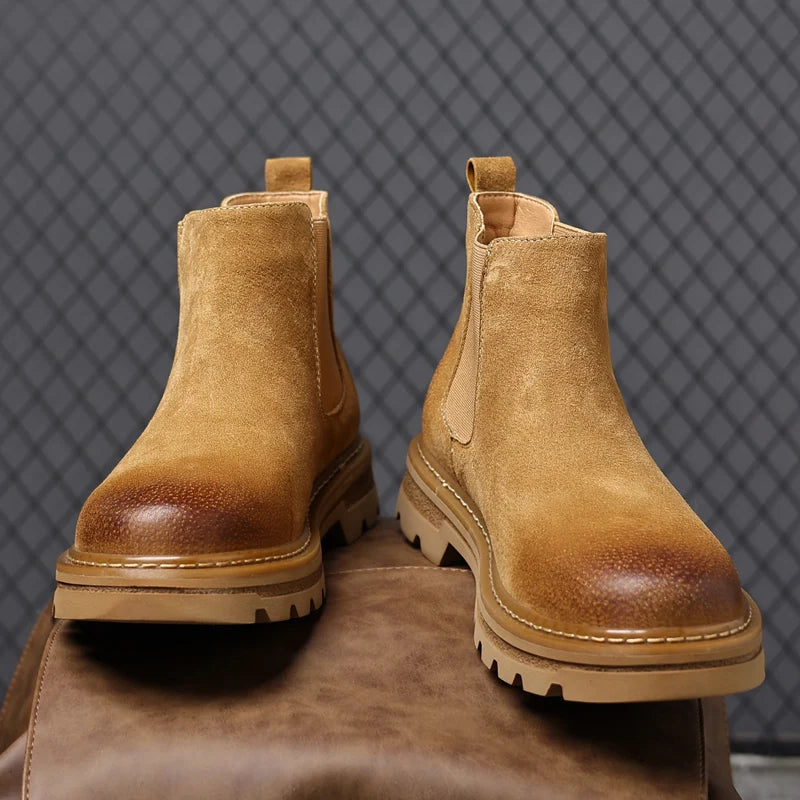 The Cardiff Bay Men's Confortable Suede Chelsea Boots