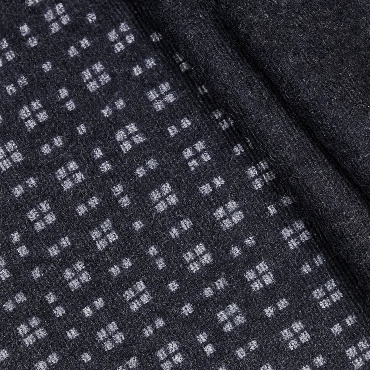 The Champs Élysées Cashmere Merino Scarf for Men - Black