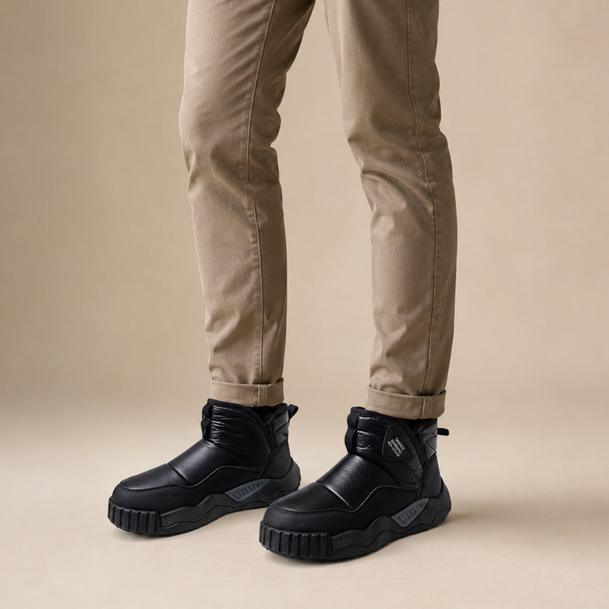 The Ironwood Hill Men’s Insulated Anti Slip Snow Boots